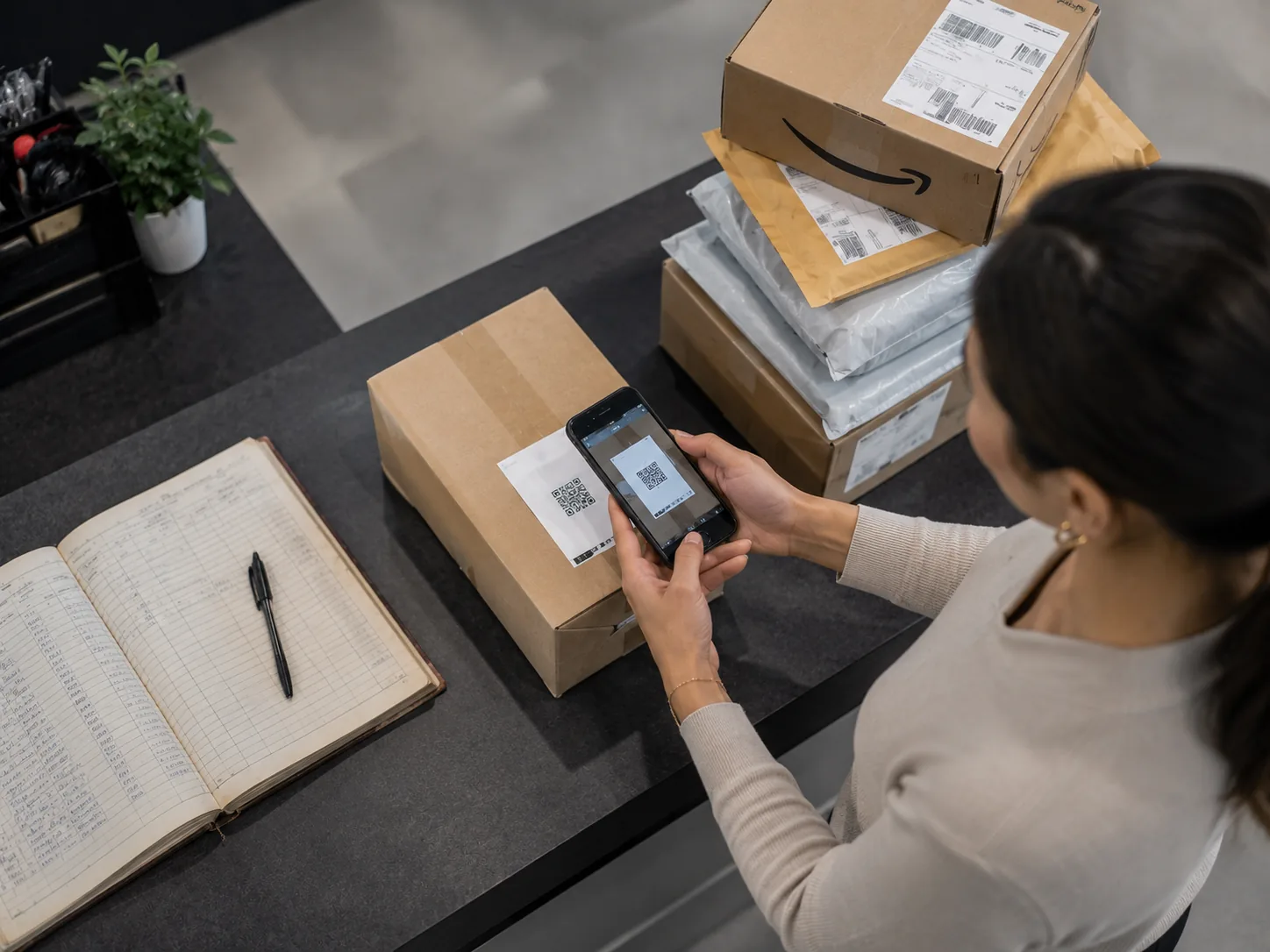 Parcel Logging Software: From Paper Book to Scan